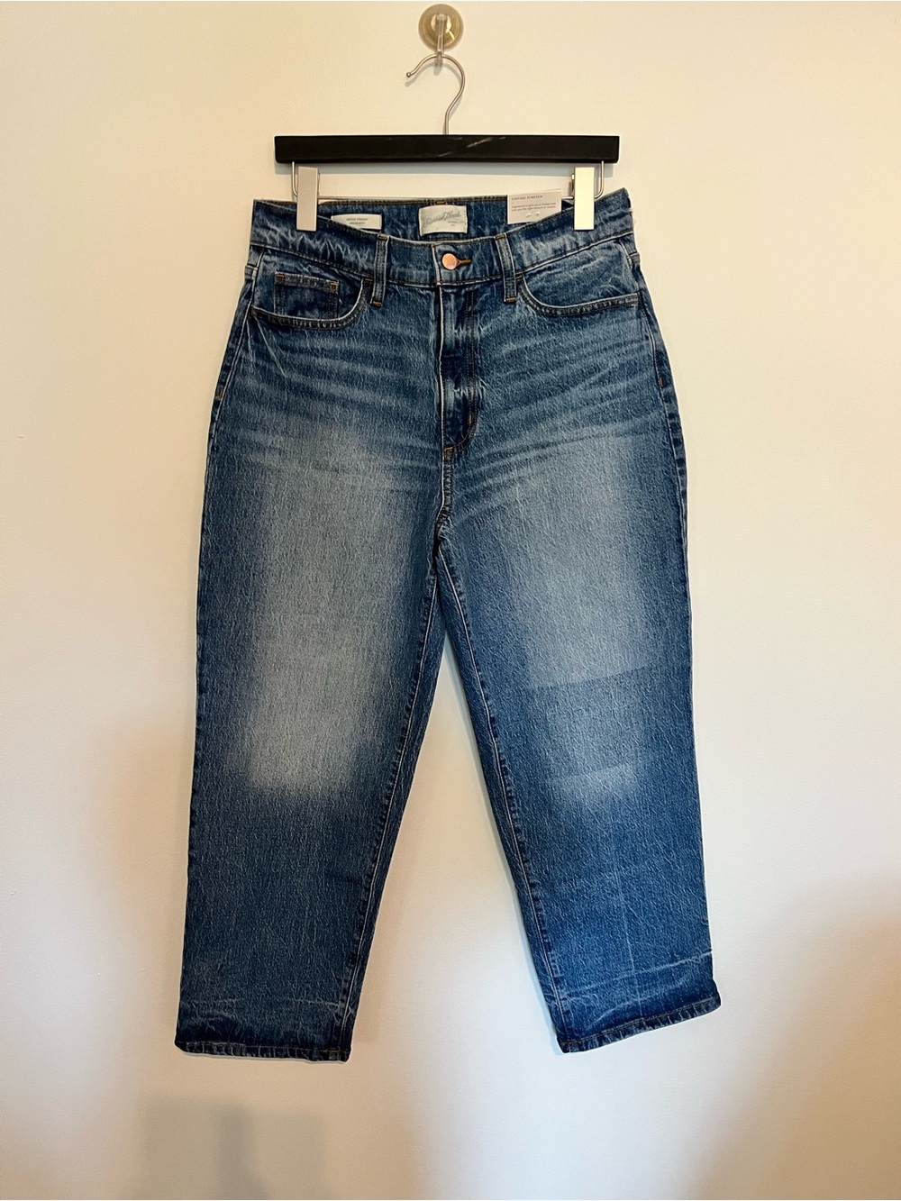 Women’s universal thread vintage straight Jean size 10 NWT